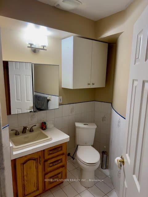 245 Floyd Avenue, Unit bsmt thumbnail 15