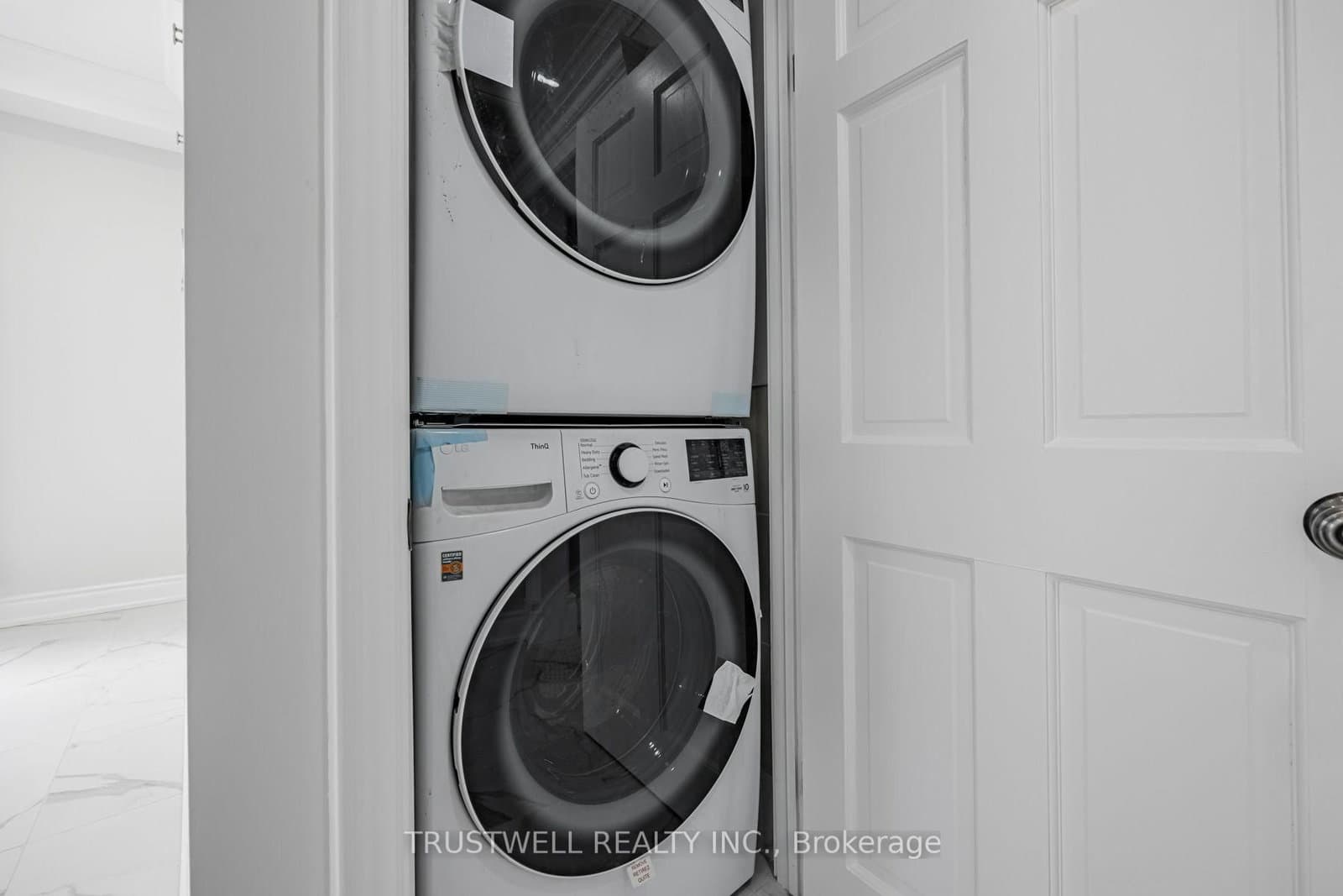 90 Galt Avenue, Unit A thumbnail 6