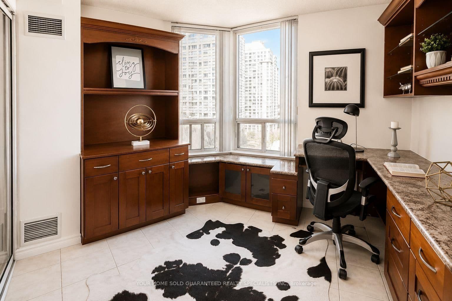68 Corporate Drive, Unit 833 thumbnail 8