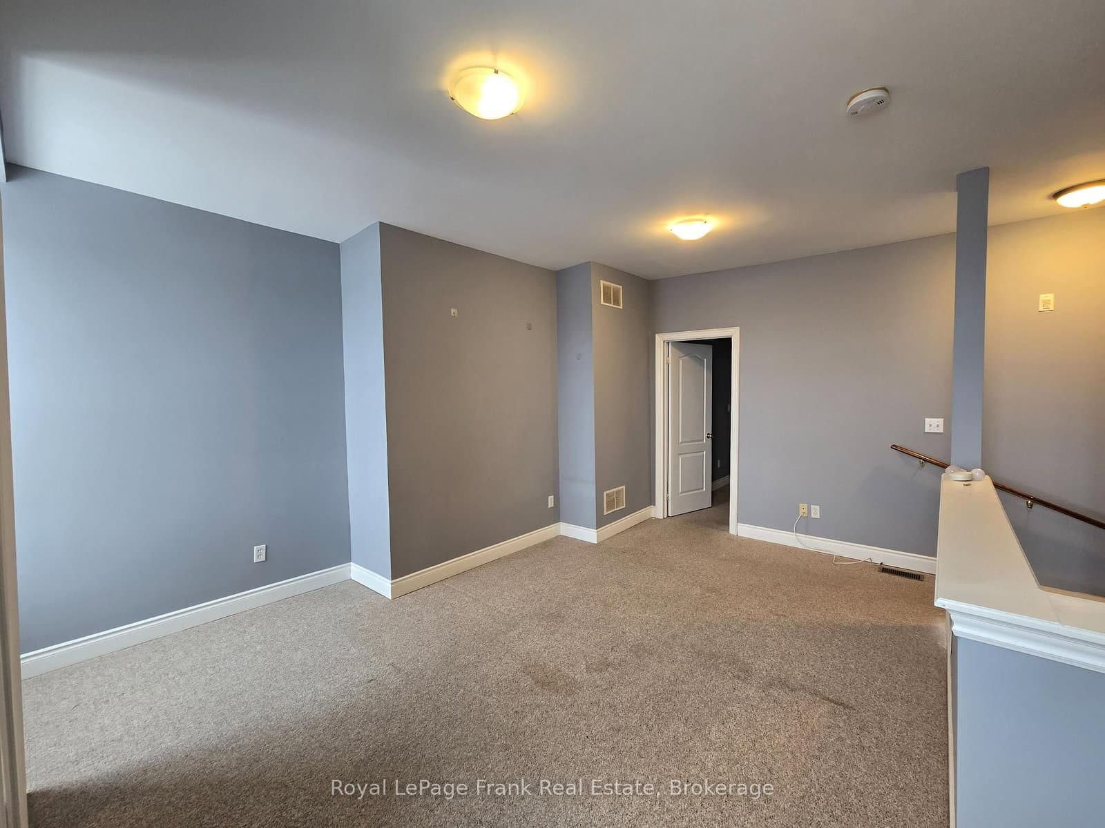 54 King Street E, Unit 208 thumbnail 5