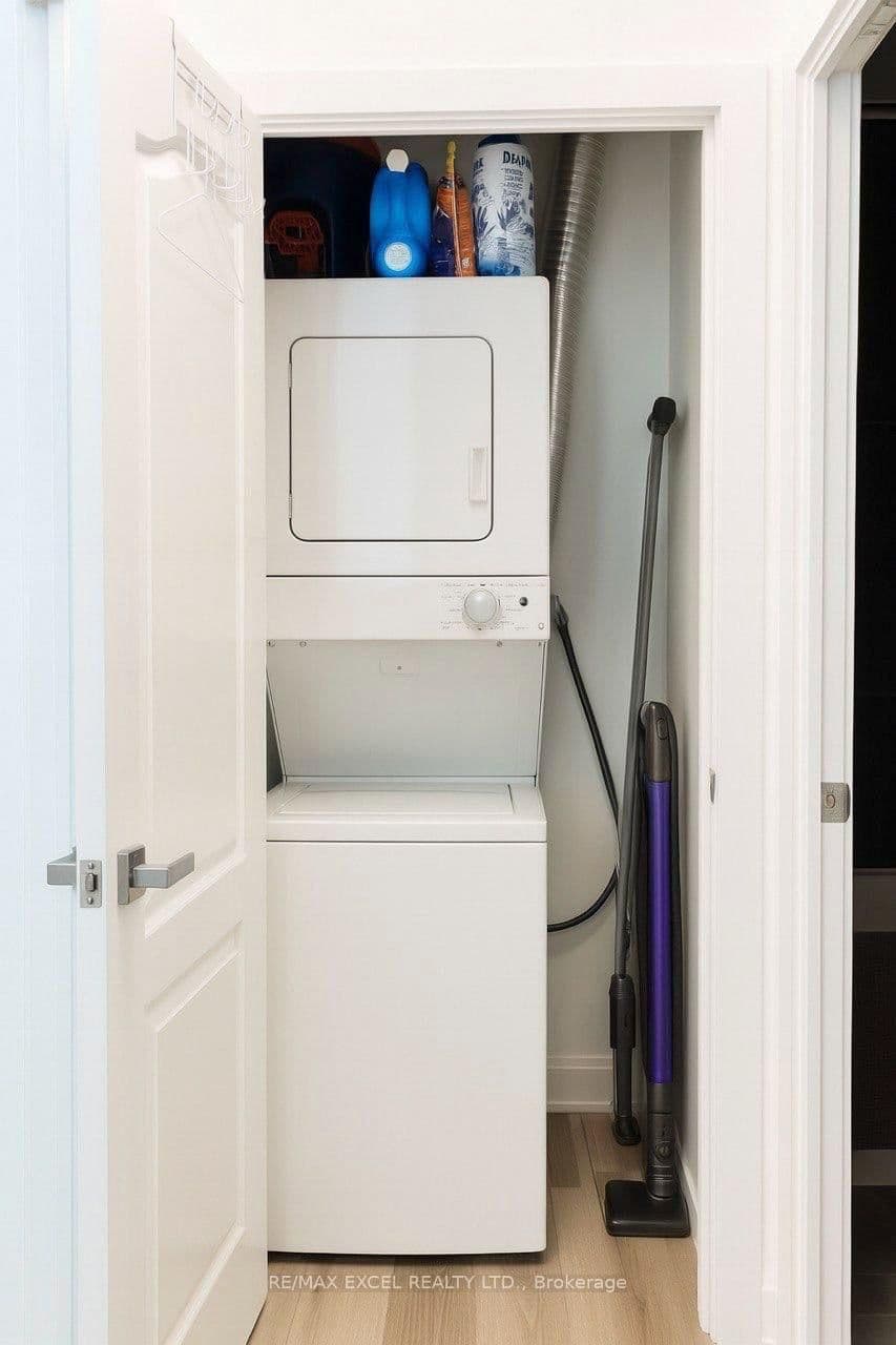 60 Brian Harrison Way, Unit Ph3703 thumbnail 11