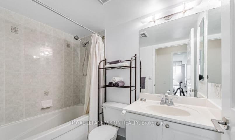 83 Borough Drive, Unit 1410 thumbnail 6