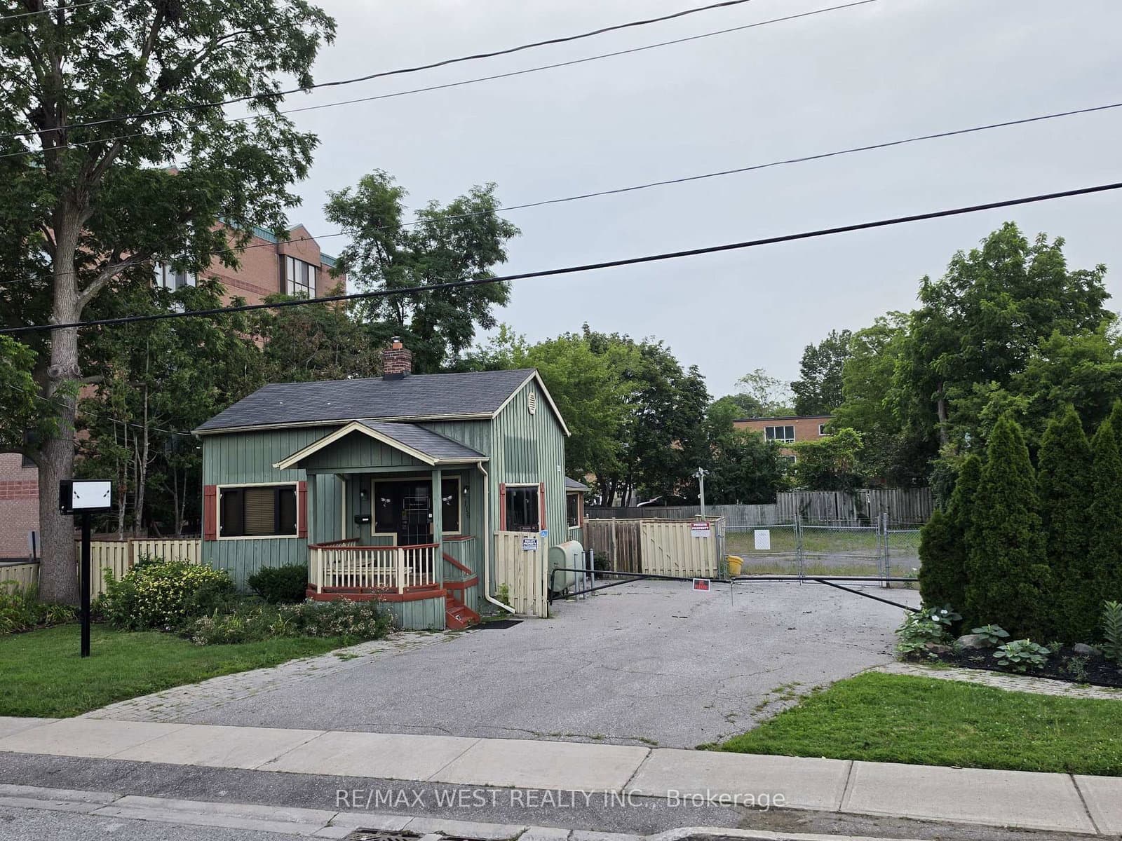 119 Ash Street - Image 1