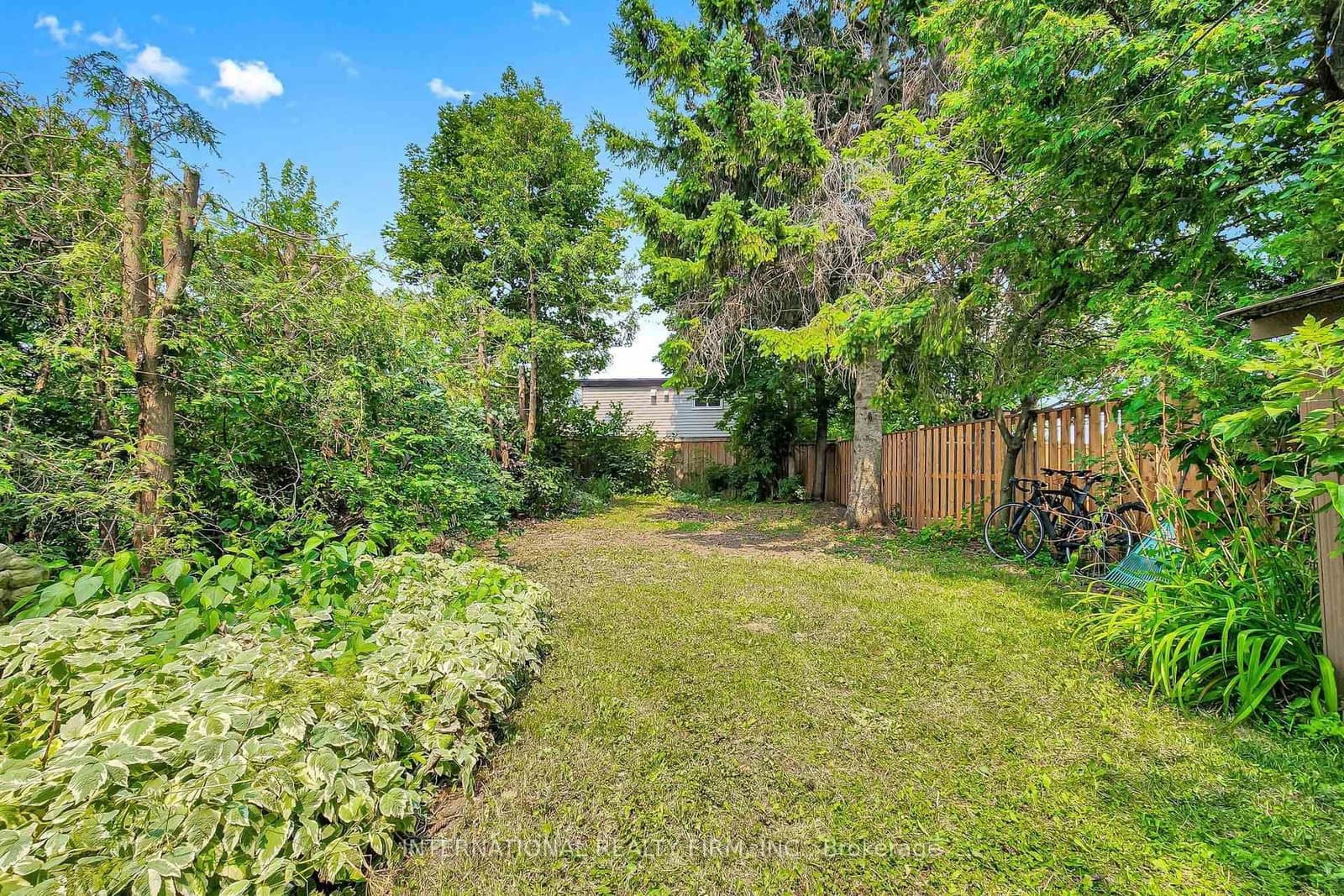 62 Porchester Drive thumbnail 38