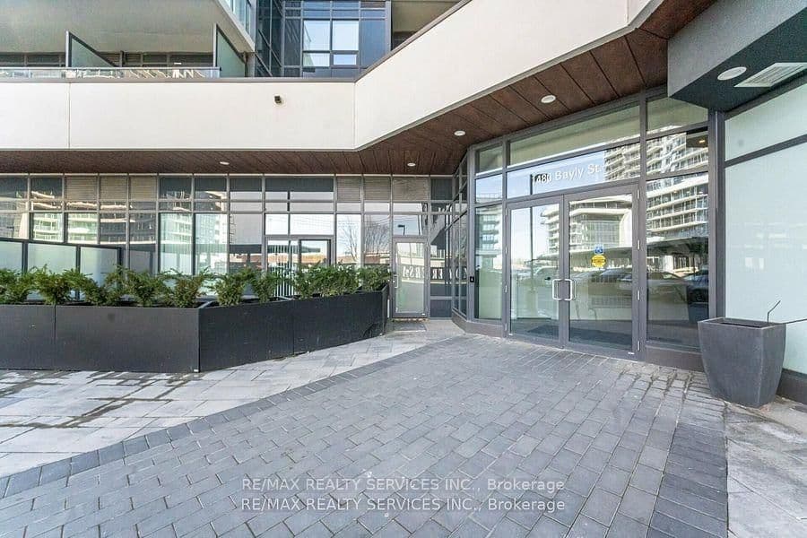 1480 Bayly Street, Unit 507 thumbnail 3