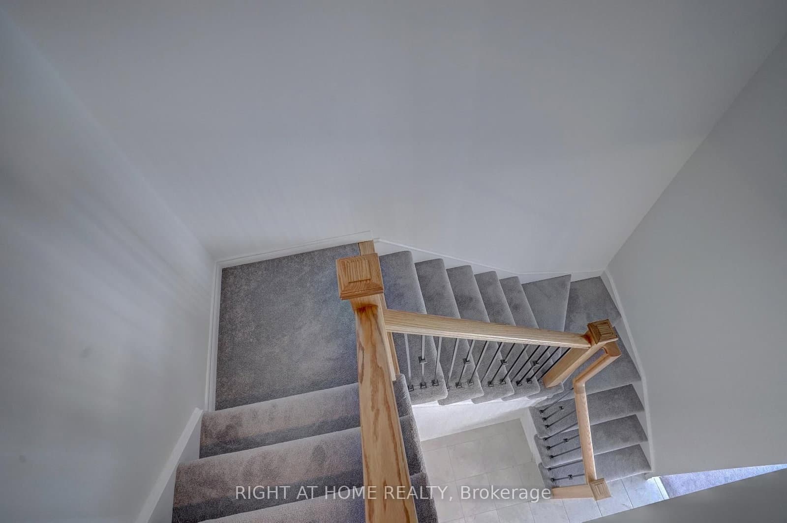 2038 CAMERON LOTT Crescent thumbnail 13