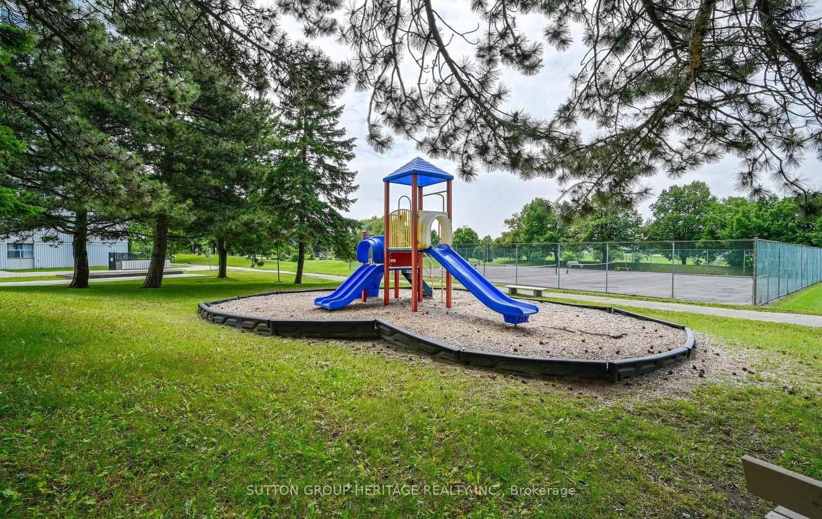 44 Falby Court E, Unit 1608 thumbnail 33