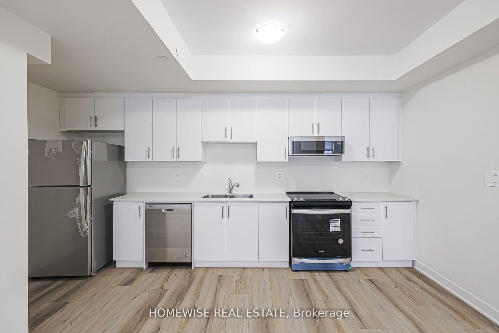 755 Omega Drive, Unit 203 thumbnail 5