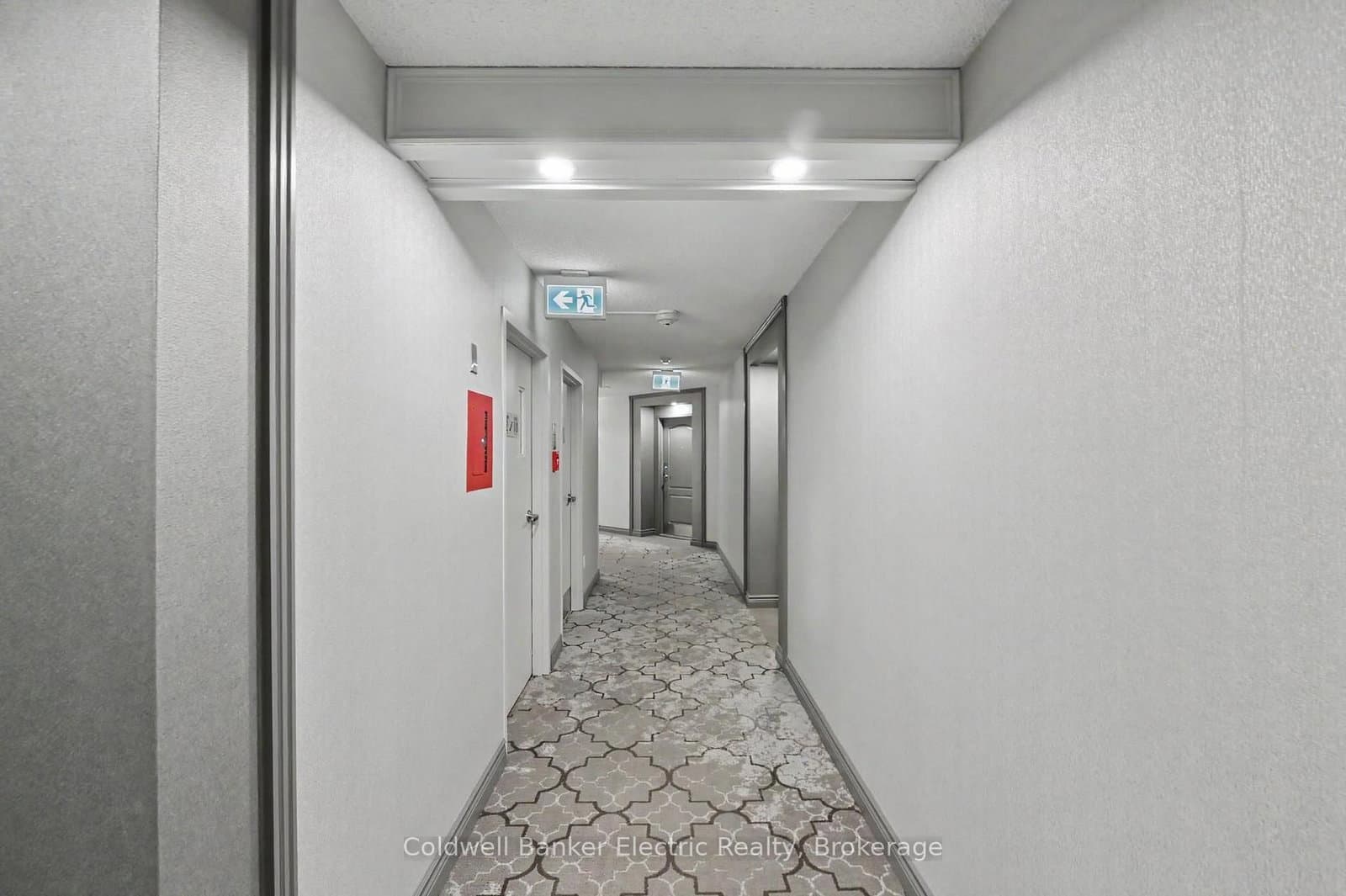 712 Rossland Road E, Unit 1011 thumbnail 42