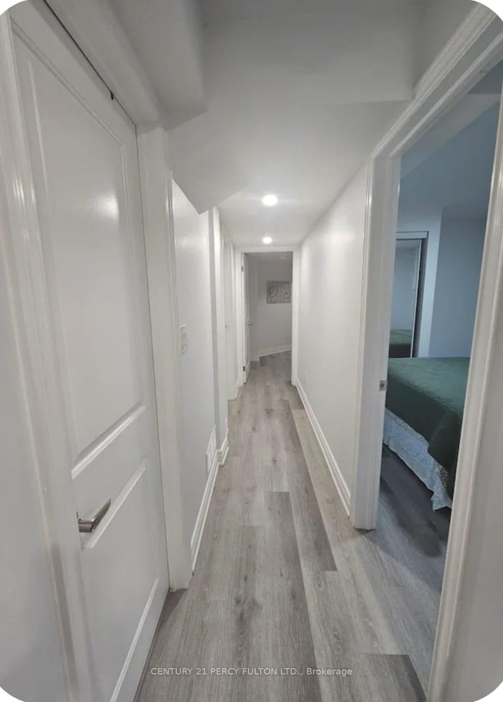 54 Baycliffe Drive, Unit 2 thumbnail 3