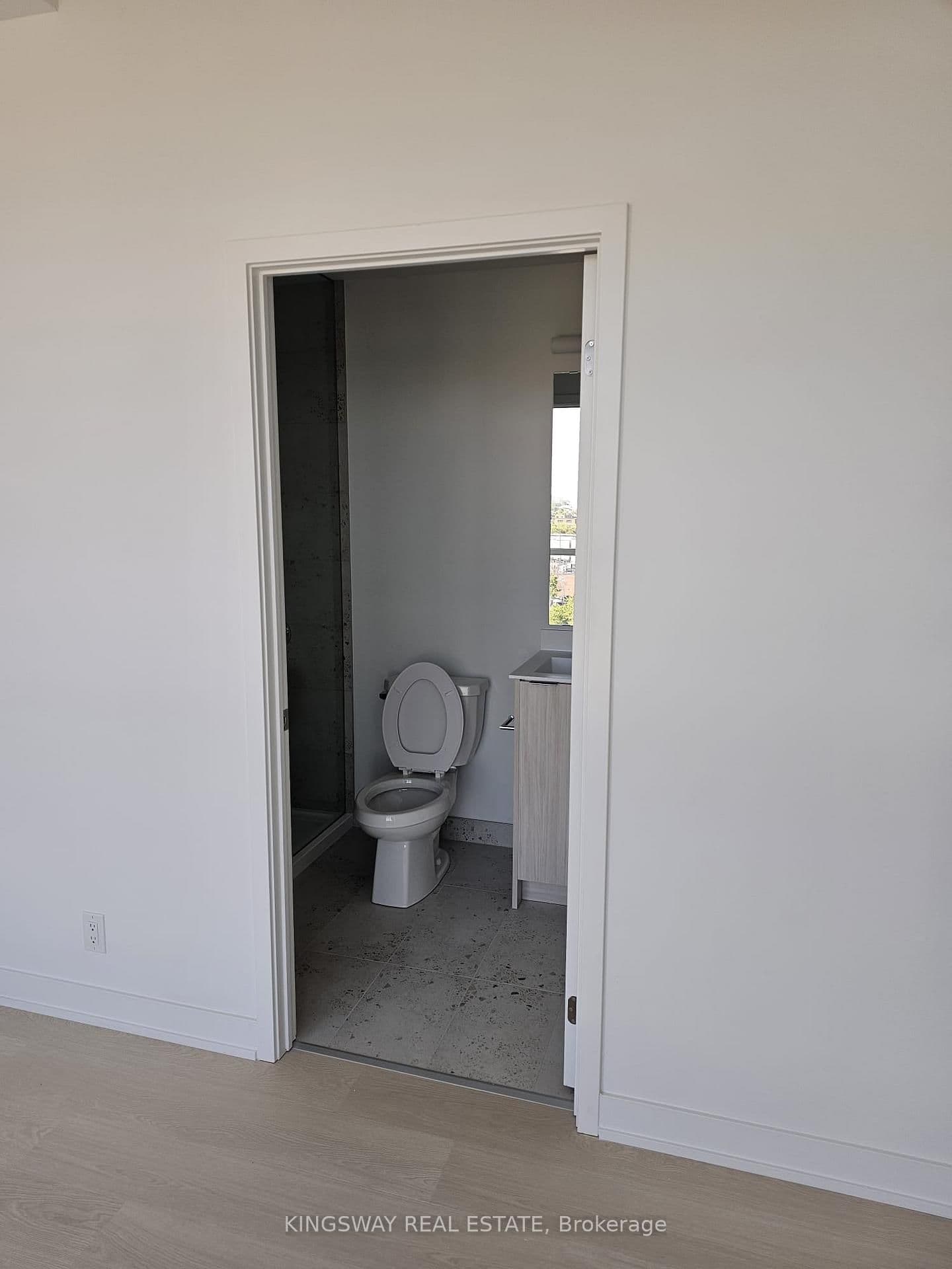 20 Deans Drive, Unit 813 thumbnail 14