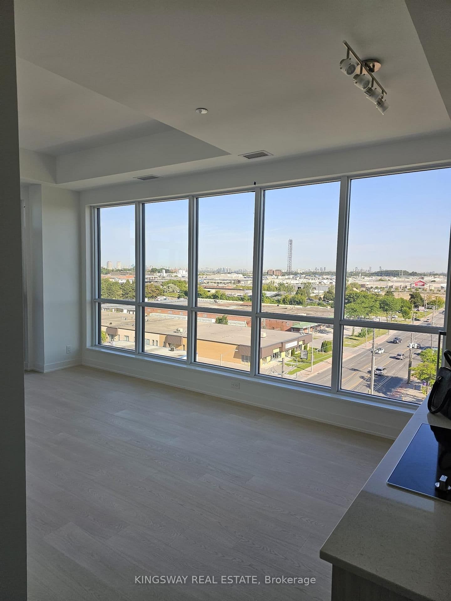 20 Deans Drive, Unit 813 thumbnail 3