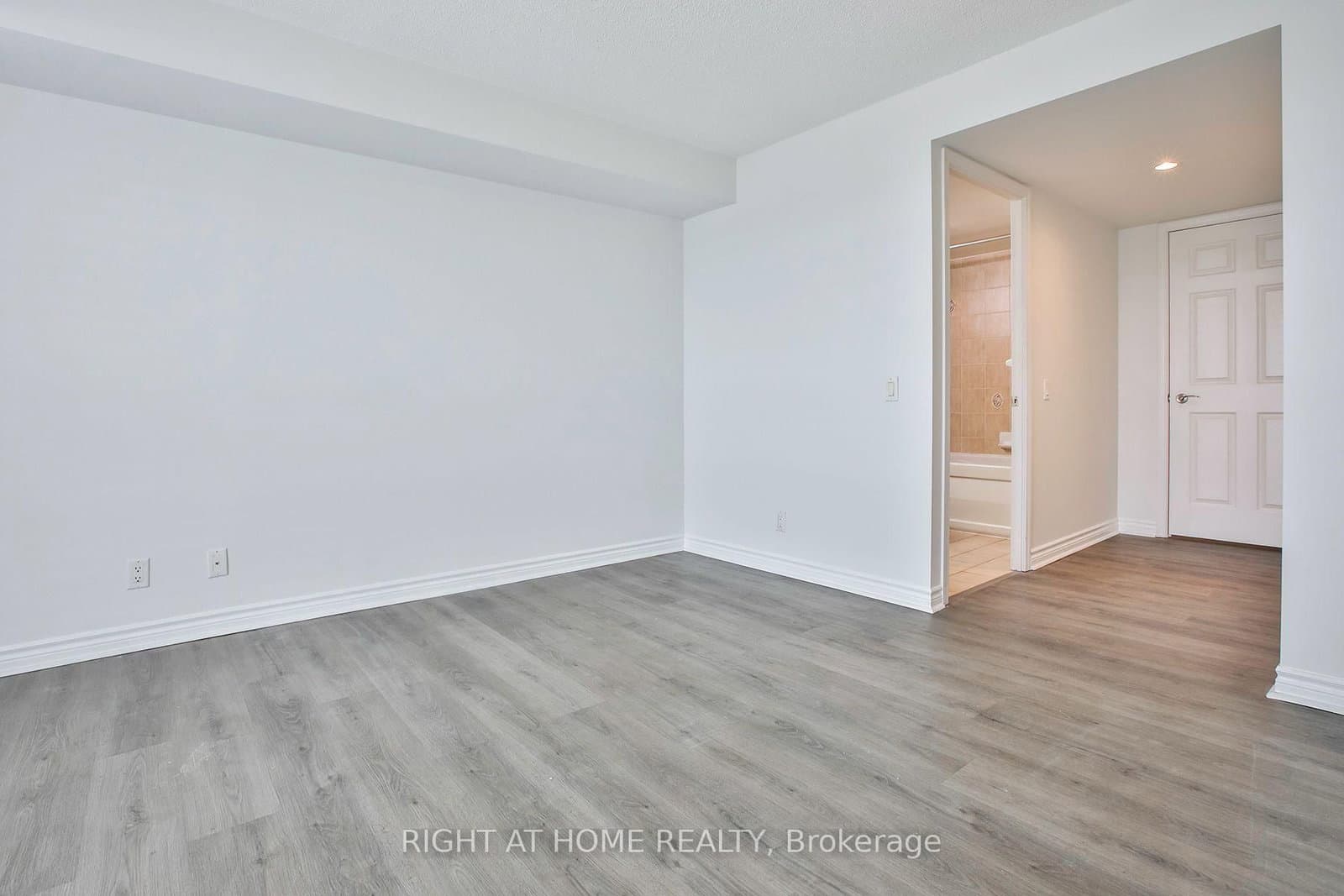 18 Mondeo Drive, Unit 626 thumbnail 18