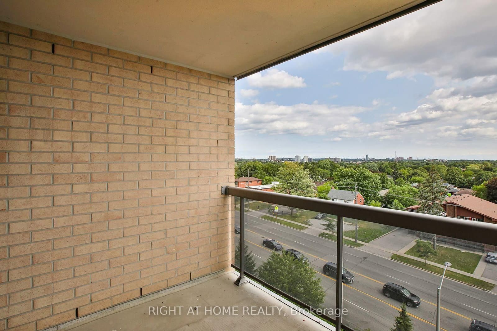 18 Mondeo Drive, Unit 626 thumbnail 30