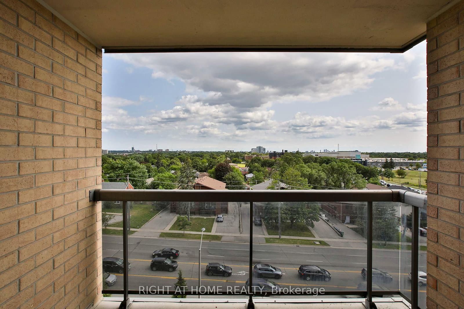 18 Mondeo Drive, Unit 626 thumbnail 31