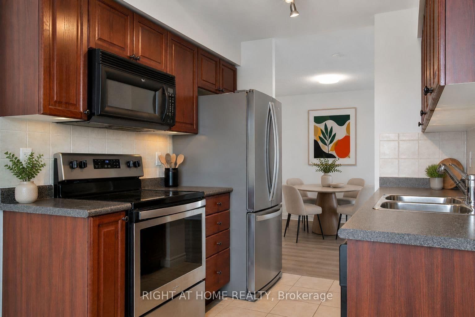 18 Mondeo Drive, Unit 626 thumbnail 7