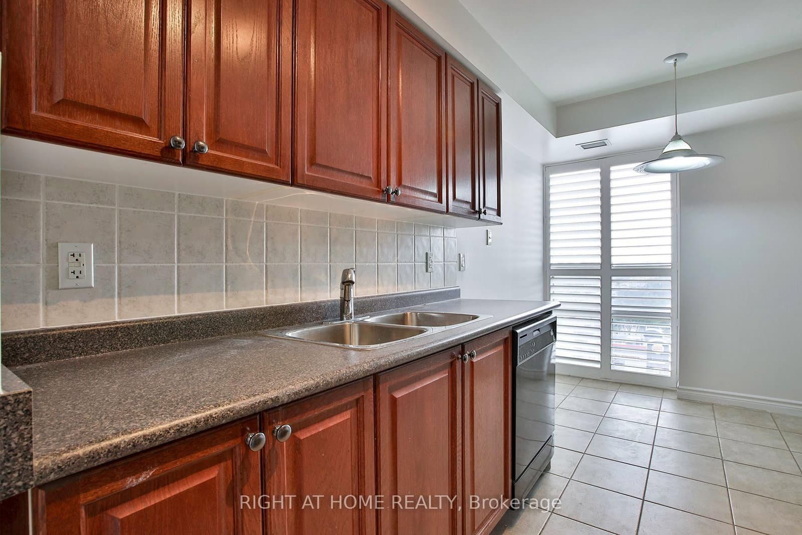 18 Mondeo Drive, Unit 626 thumbnail 9