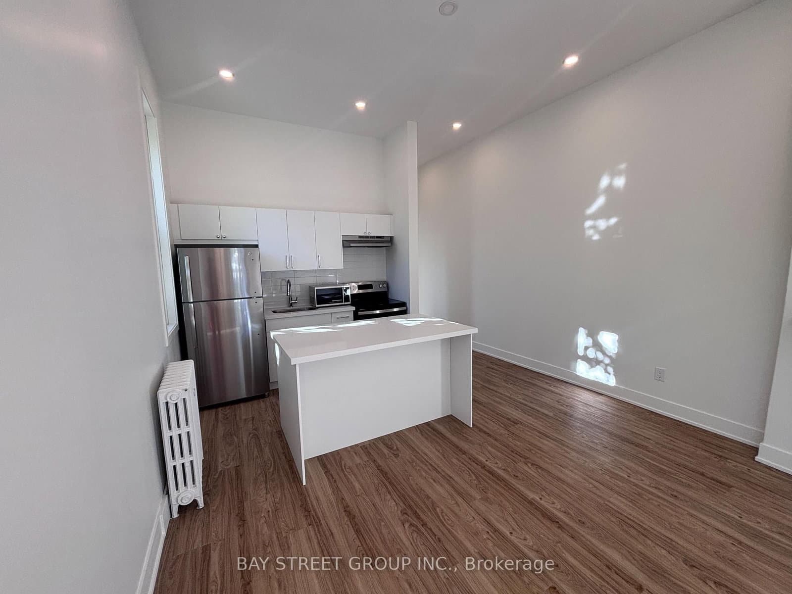 1311 Pape Avenue, Unit 2 thumbnail 6