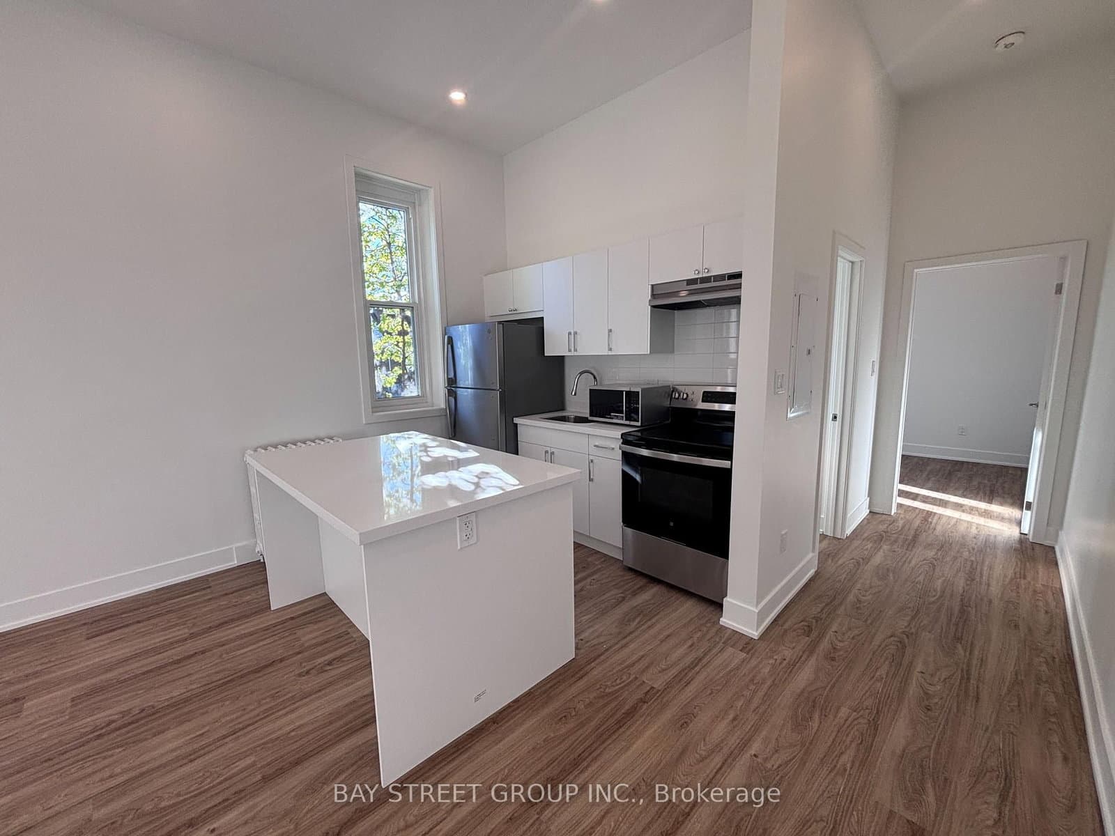 1311 Pape Avenue, Unit 2 thumbnail 7