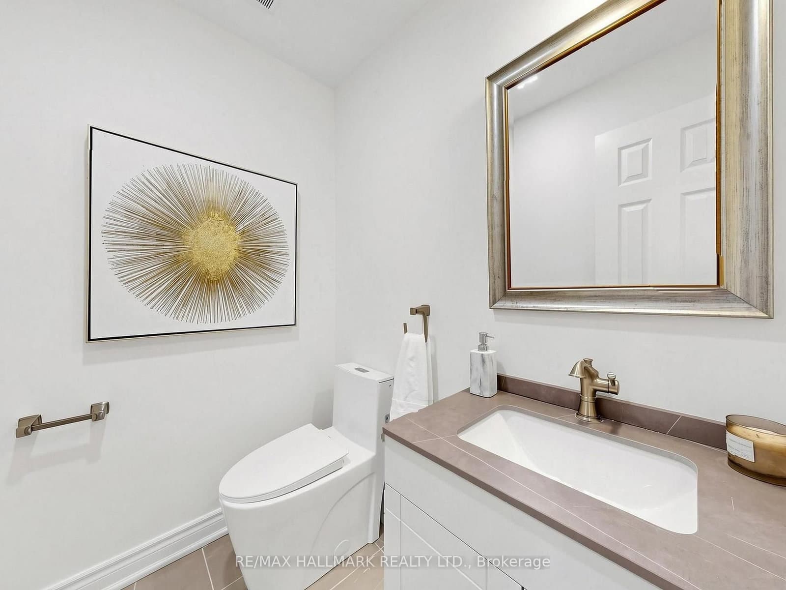 18 Howes Street thumbnail 17