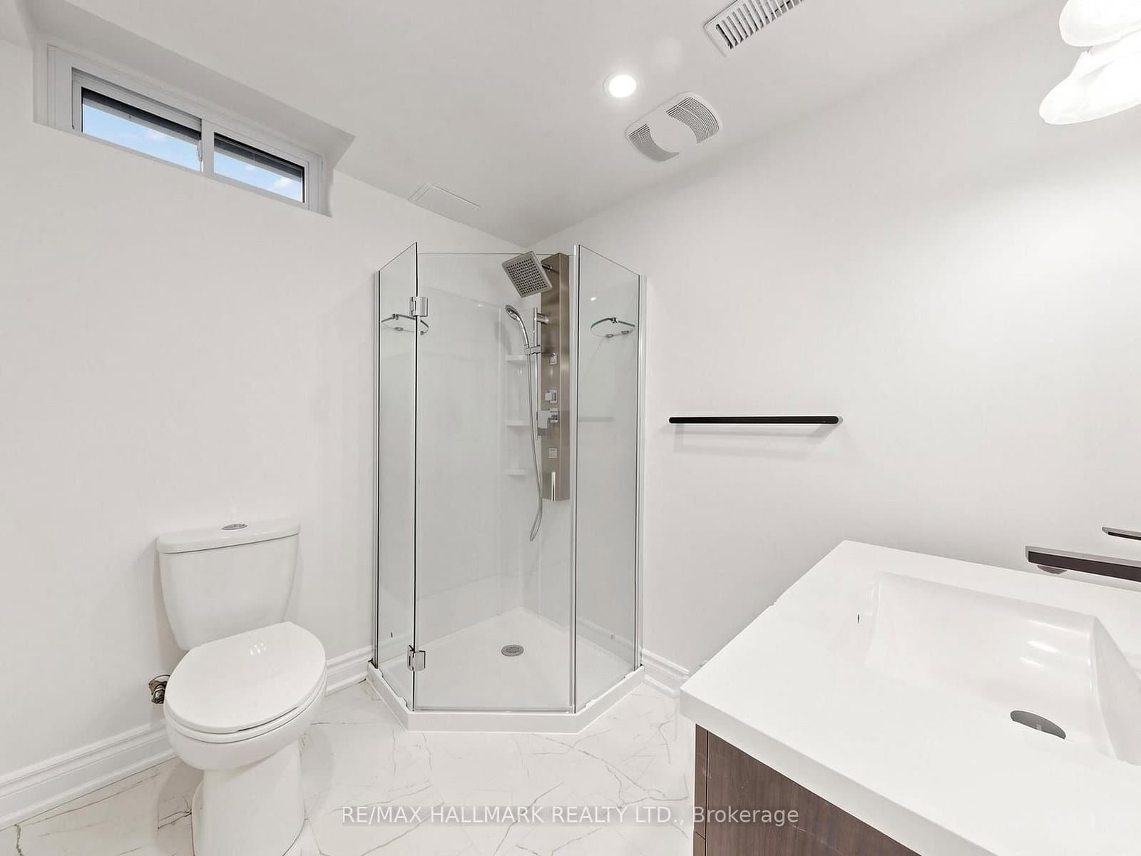 18 Howes Street thumbnail 39