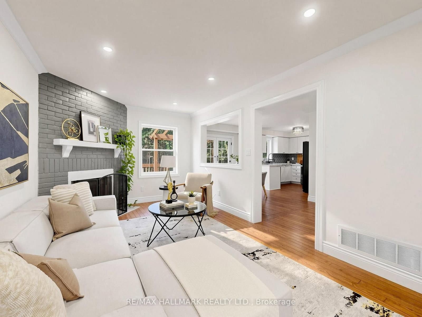 18 Howes Street thumbnail 9