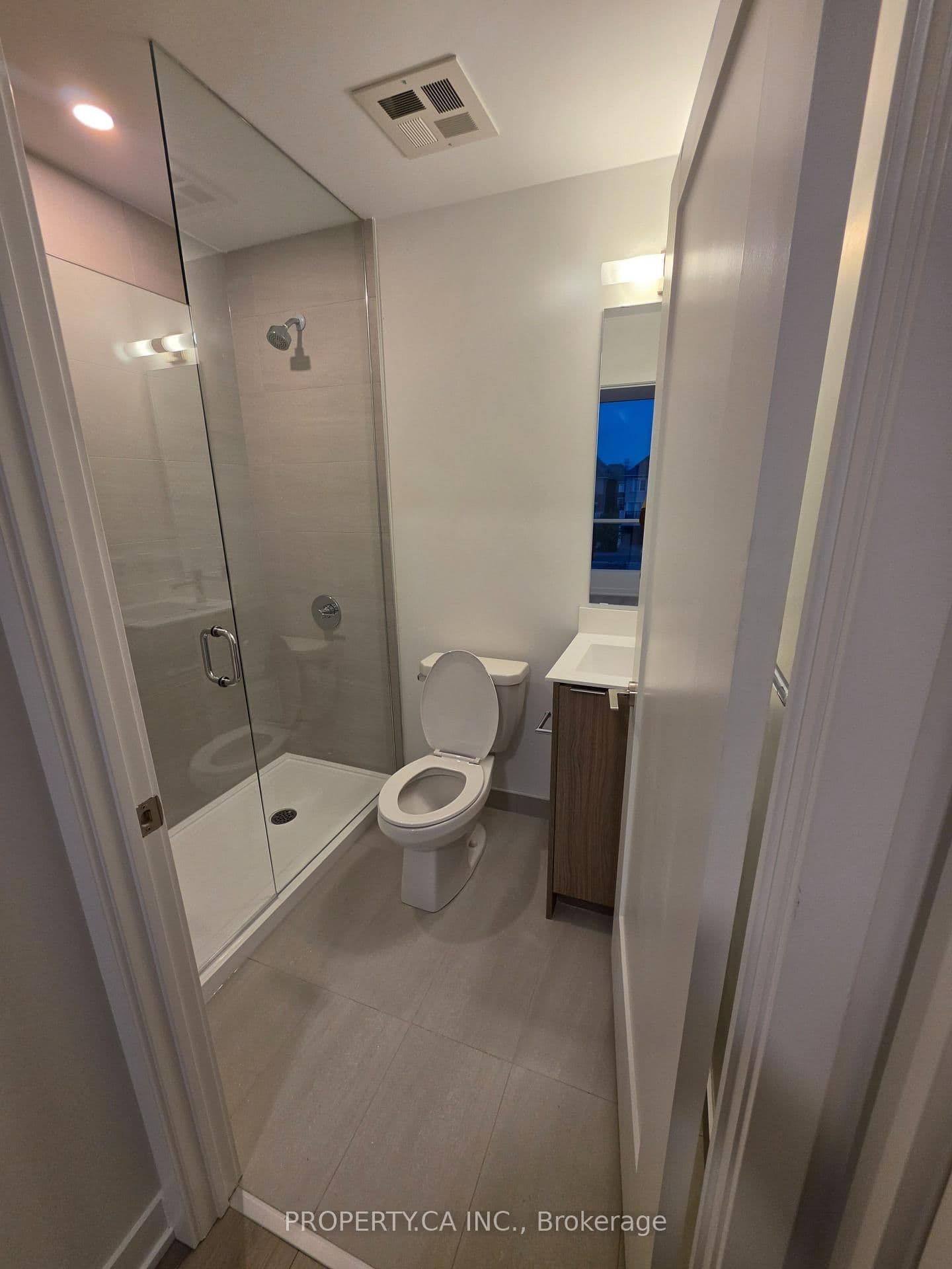 20 Deans Drive, Unit 221 thumbnail 8