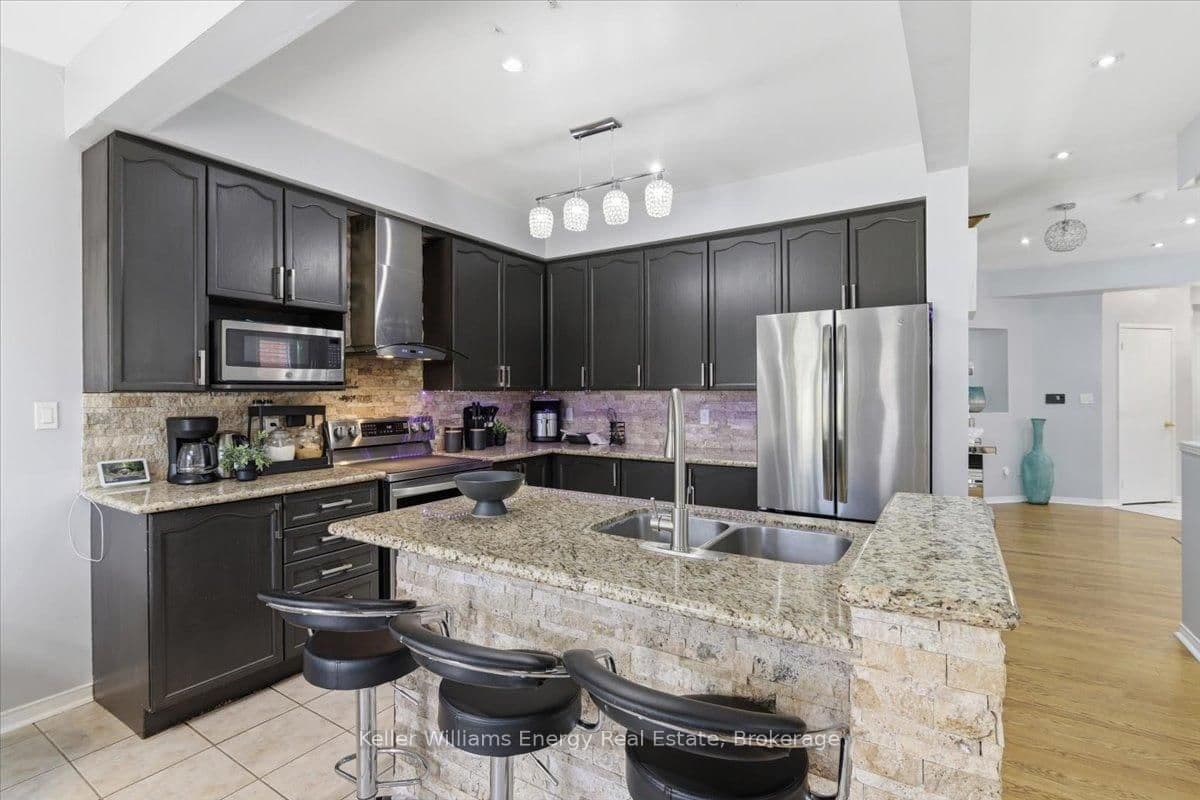 9 Iberville Road W thumbnail 13