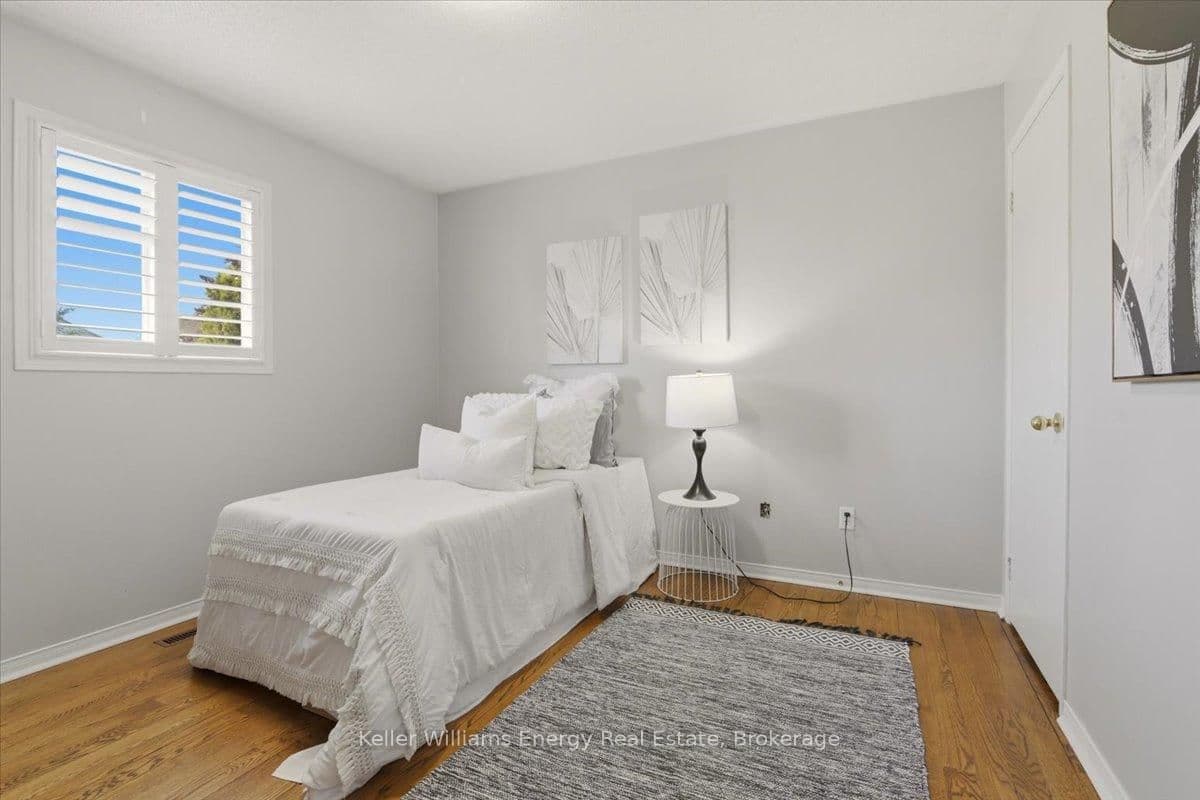 9 Iberville Road W thumbnail 29