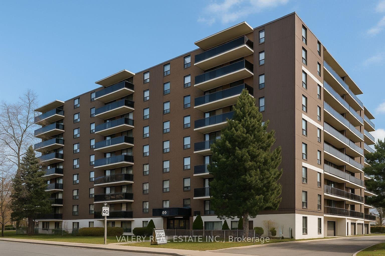 35 Confederation Drive, Unit 806 - Image 1