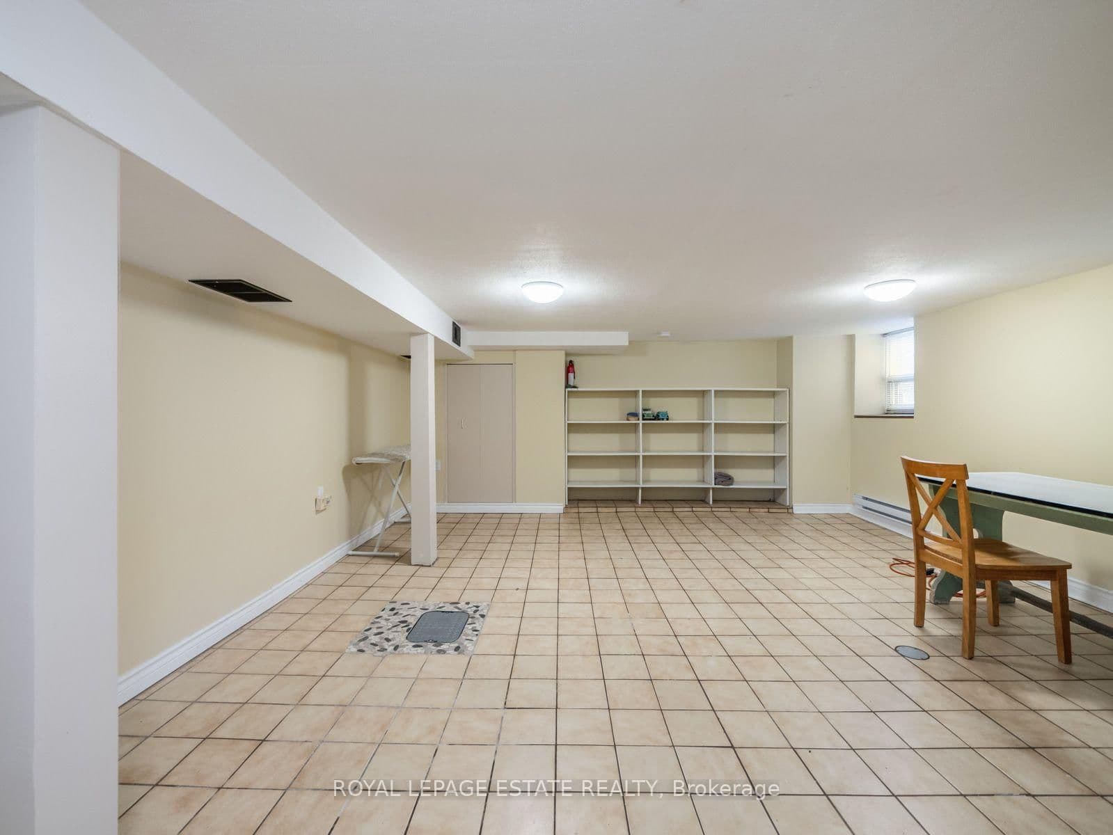 2275 Queen Street E thumbnail 34