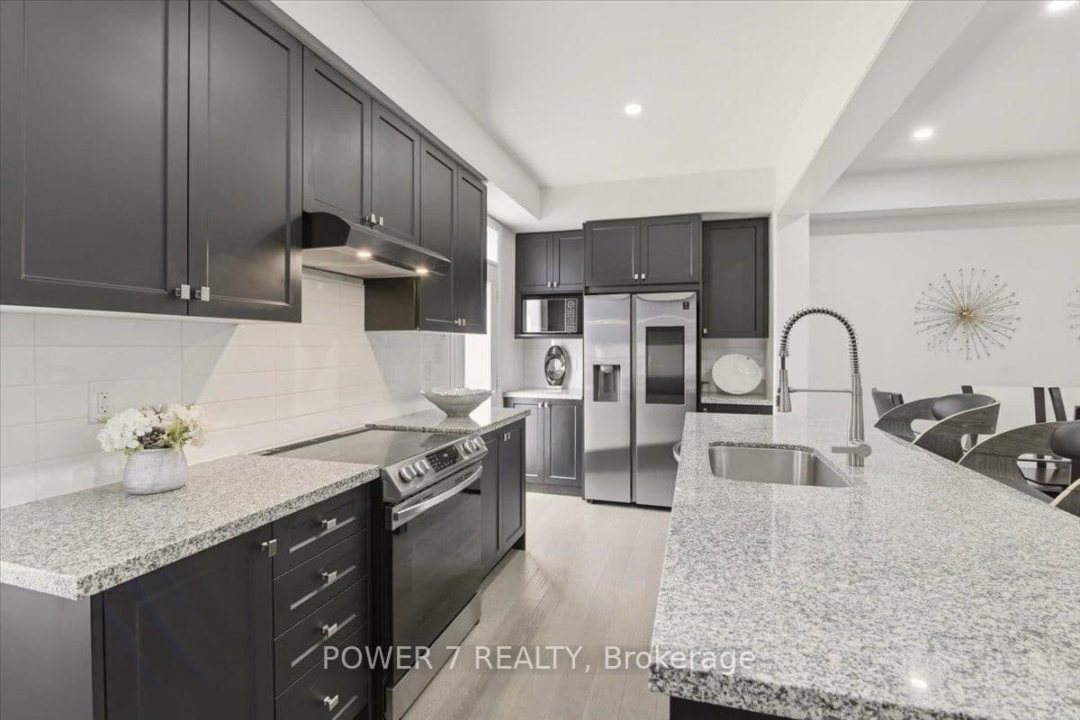 94 Conarty Crescent thumbnail 8