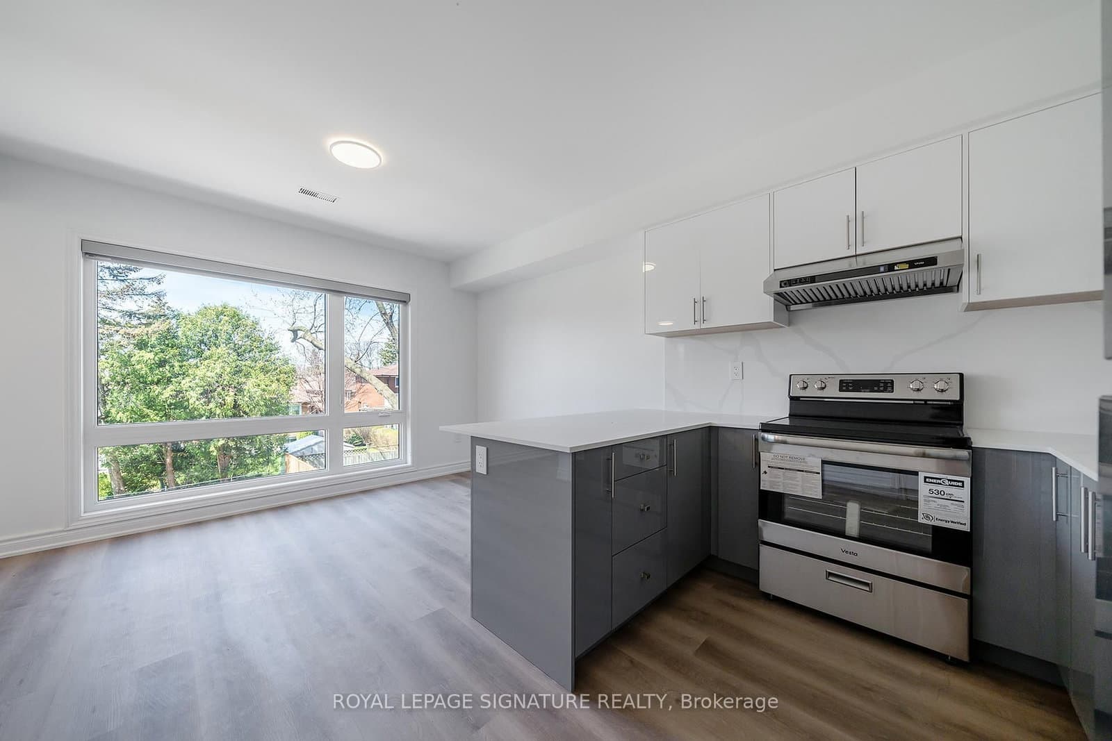 2052 Pharmacy Avenue, Unit 3 - Image 1