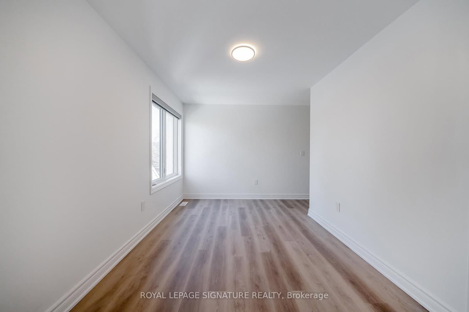 2052 Pharmacy Avenue, Unit 3 thumbnail 11