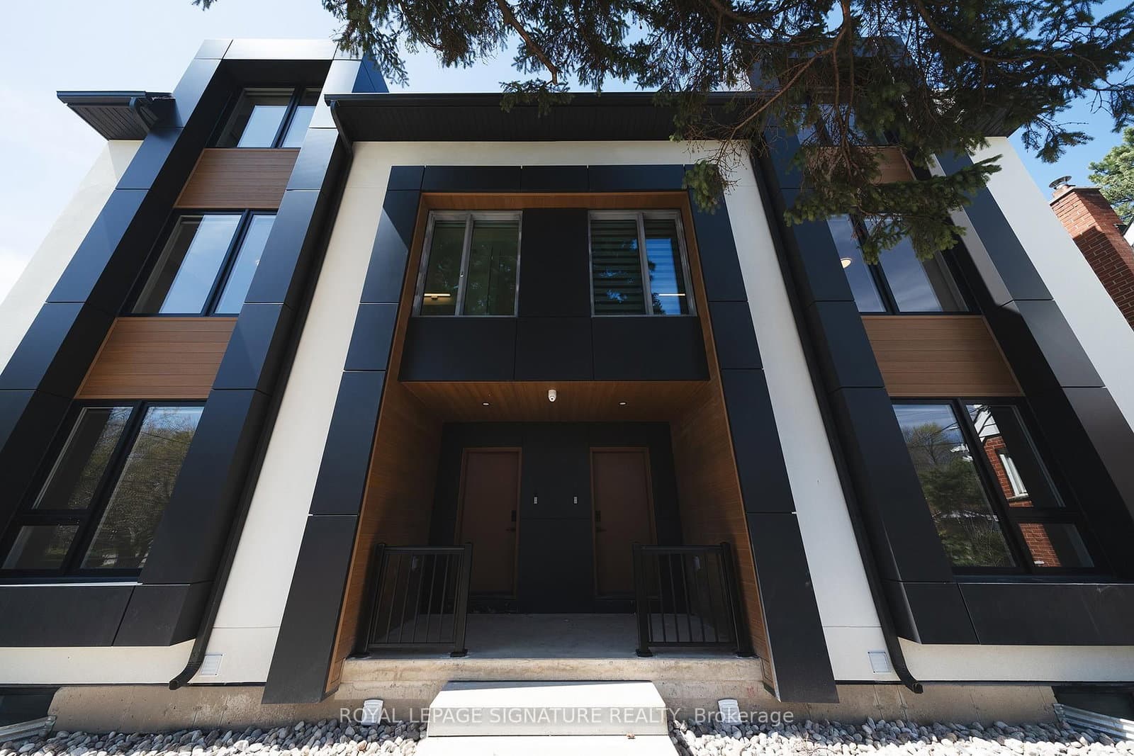 2052 Pharmacy Avenue, Unit 3 thumbnail 17