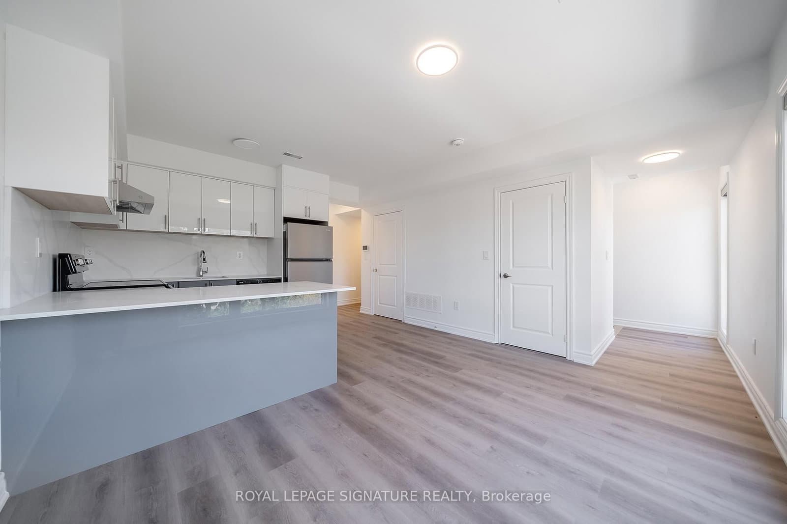 2052 Pharmacy Avenue, Unit 3 thumbnail 4