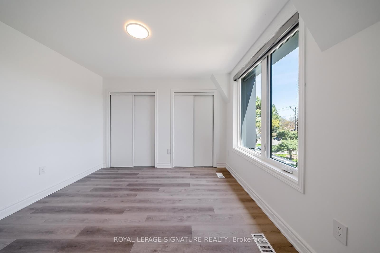 2052 Pharmacy Avenue, Unit 3 thumbnail 8