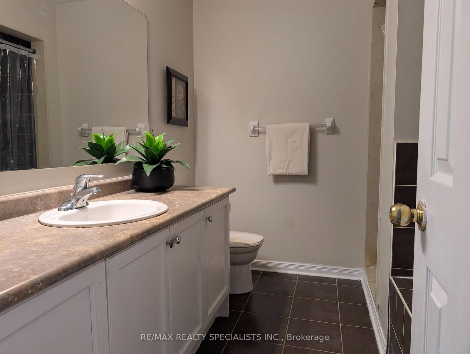20 Thorp Crescent thumbnail 14