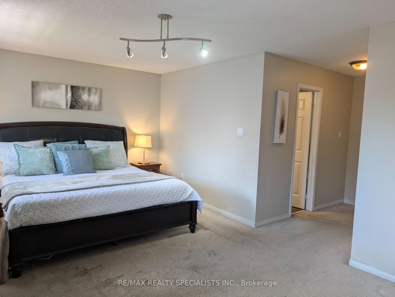 20 Thorp Crescent thumbnail 6