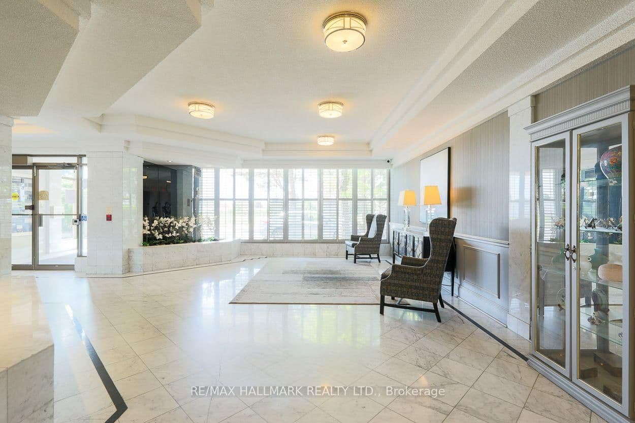 1 Greystone Walk Drive, Unit PH83 thumbnail 3