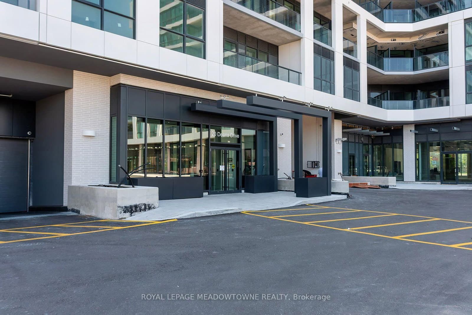 20 Deans Drive, Unit 804 thumbnail 3