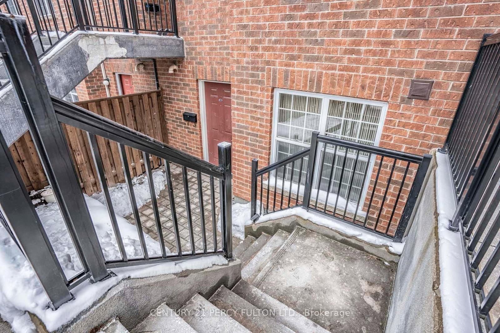 45 Strangford Lane, Unit 101 thumbnail 3