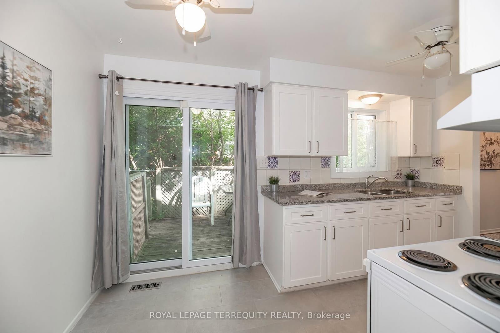 1214 Trowbridge Drive thumbnail 11
