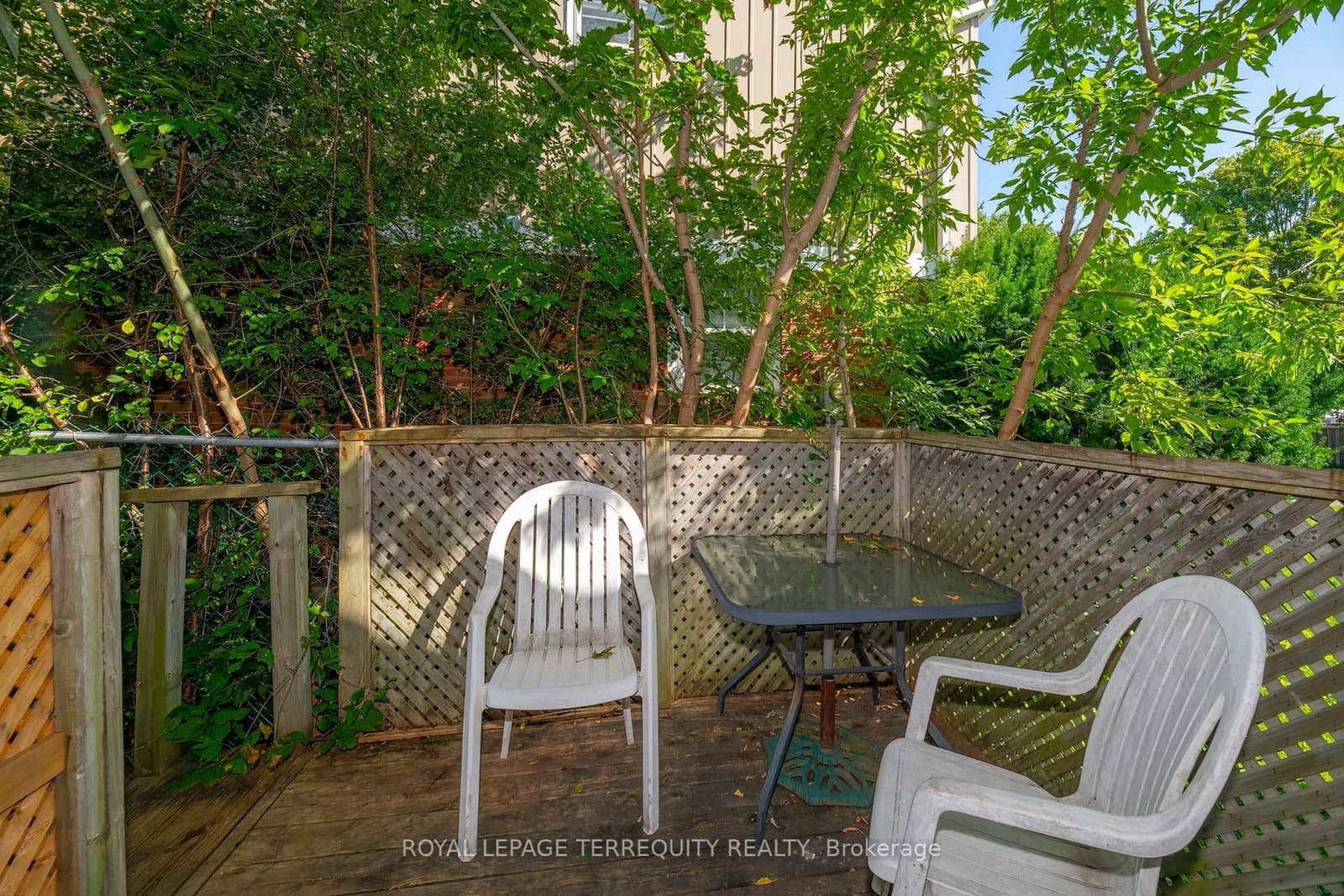 1214 Trowbridge Drive thumbnail 24