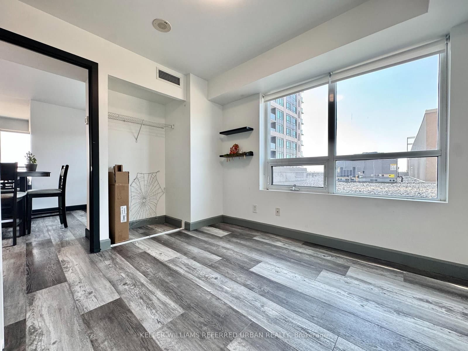 1235 Bayly Street, Unit 402 thumbnail 14