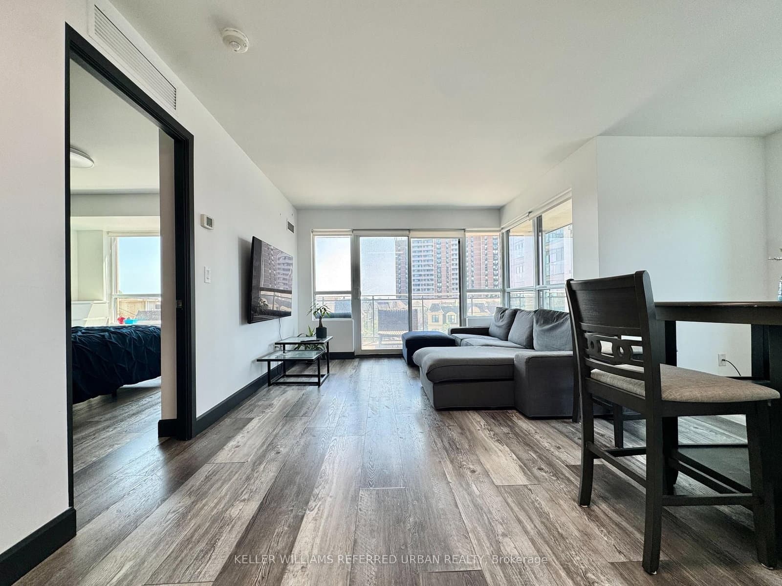 1235 Bayly Street, Unit 402 thumbnail 6