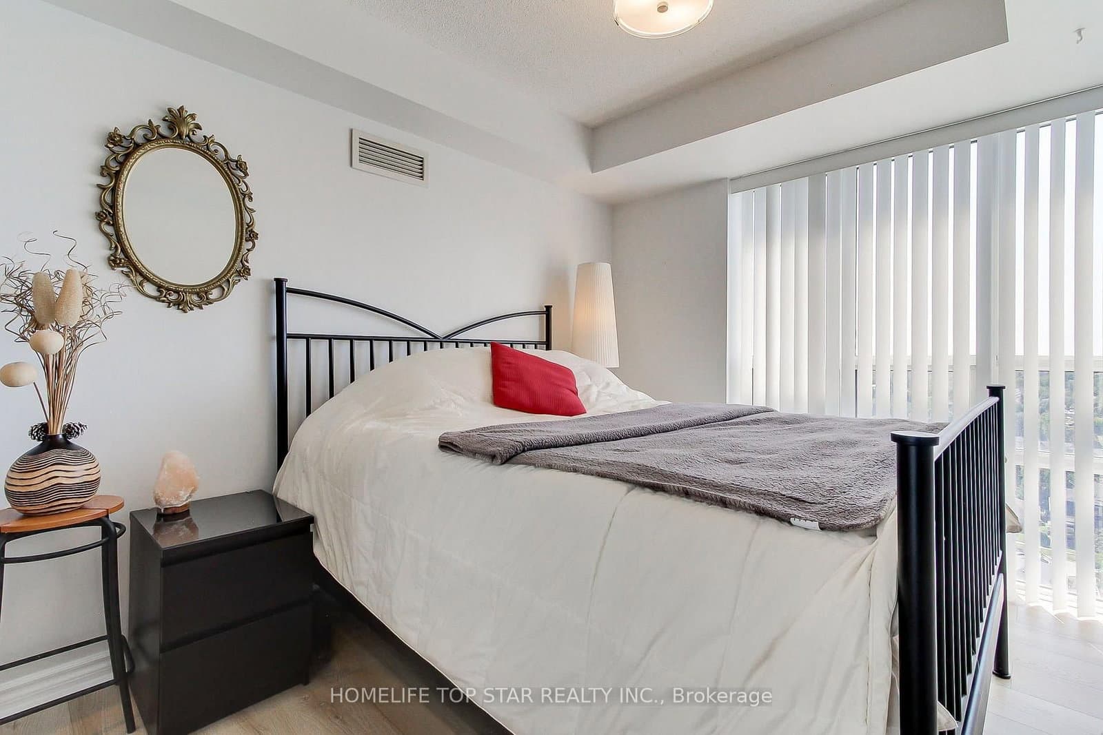 18 Mondeo Drive, Unit 1323 thumbnail 21