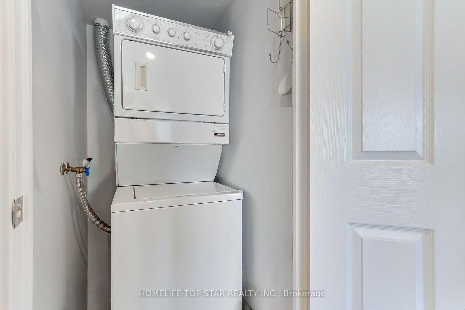 18 Mondeo Drive, Unit 1323 thumbnail 23