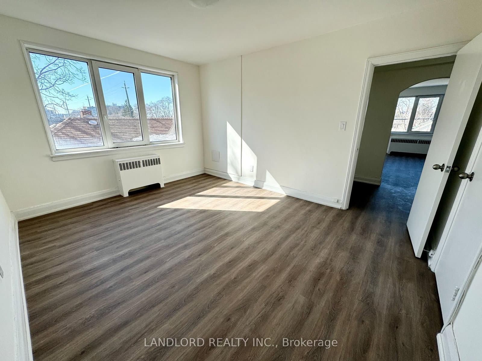 36 Wood Glen Road, Unit 302 thumbnail 11