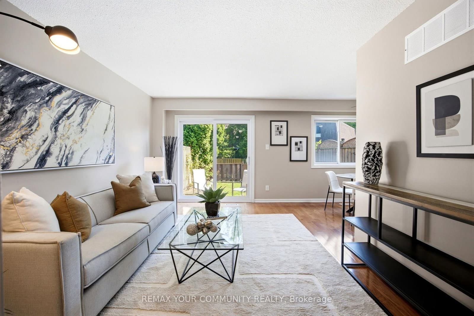 80 Dundalk Drive, Unit 32 thumbnail 2